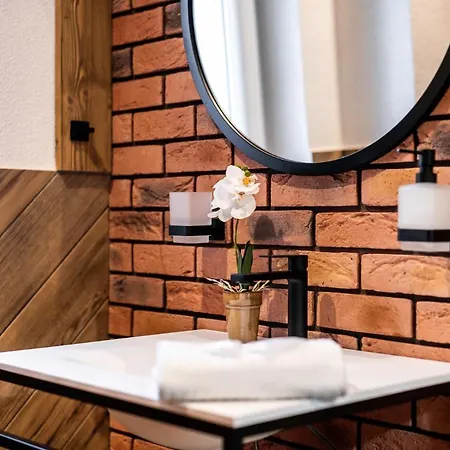 Landsted Vlcia Skala - Wellness Heľpa
