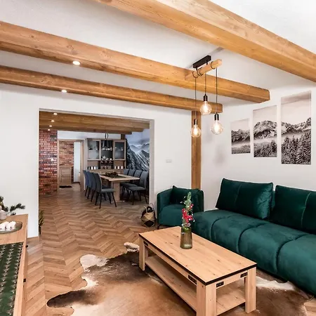 Vlcia Skala - Wellness * Heľpa