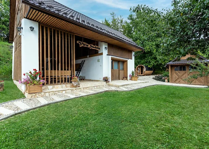 Vlcia Skala - Wellness * Heľpa
